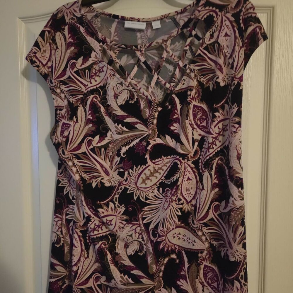 New York & Company Women's Floral Top XL